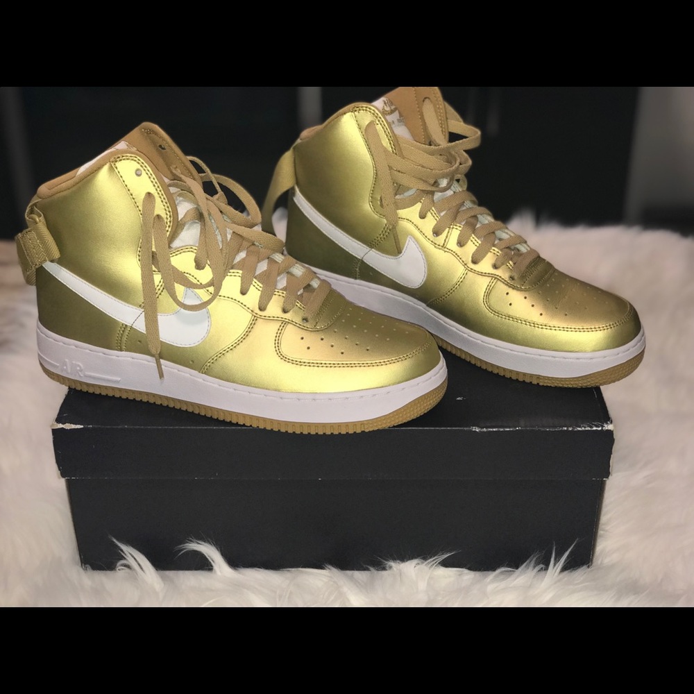 Air Force 1 High Retro QS